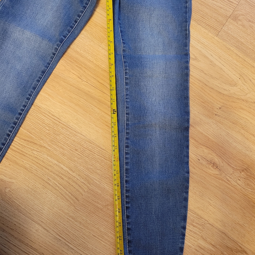 Buffalo Mid Rise Skinny - Picture 6 of 7